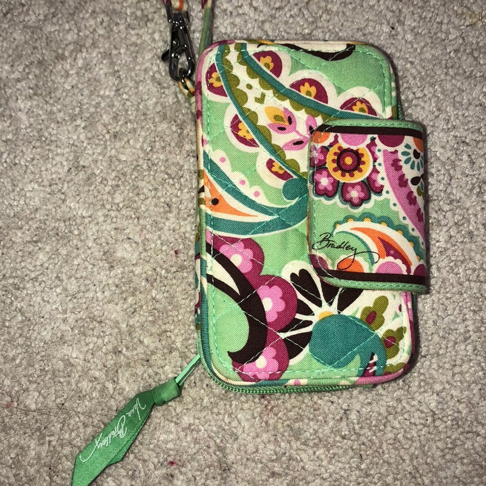 Vera Bradley smartphone wallet Tutti Frutti print